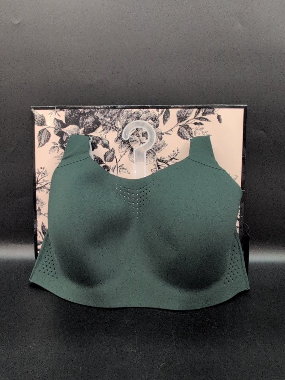 Victoria Secret VSX Featherweight Max Wireless Sports Bra 38D Botanical Green